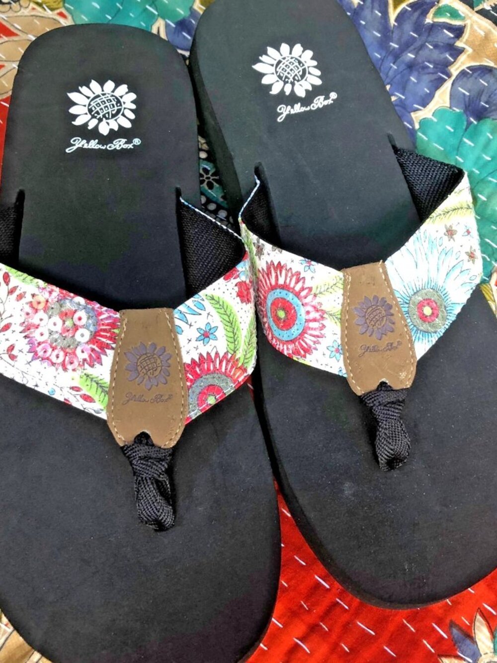 NEW Women's Yellow Box Sequined floral Flip Flops Size  10-11ish
